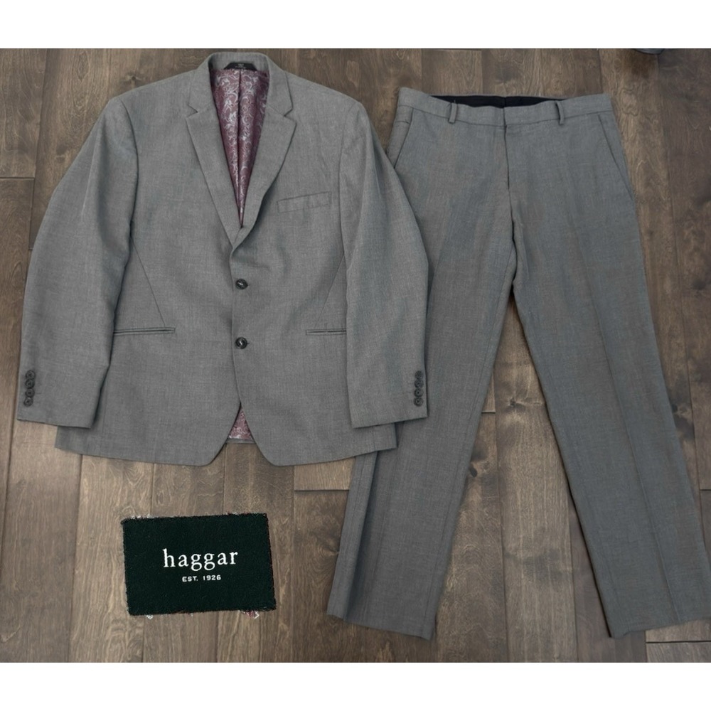 Haggar Men Grey 2PC Two Button Suit Jacket Blazer Size 44R Flat Front Pant 34X32